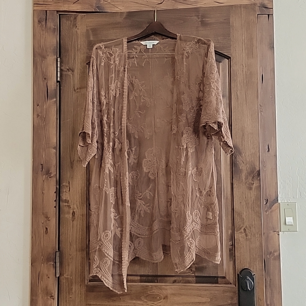 Size large lace kimono top